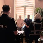 Майже півмільйона гривень збитків держбюджету: кіберполіцейські припинили злочинну діяльність лікарів-хірургів